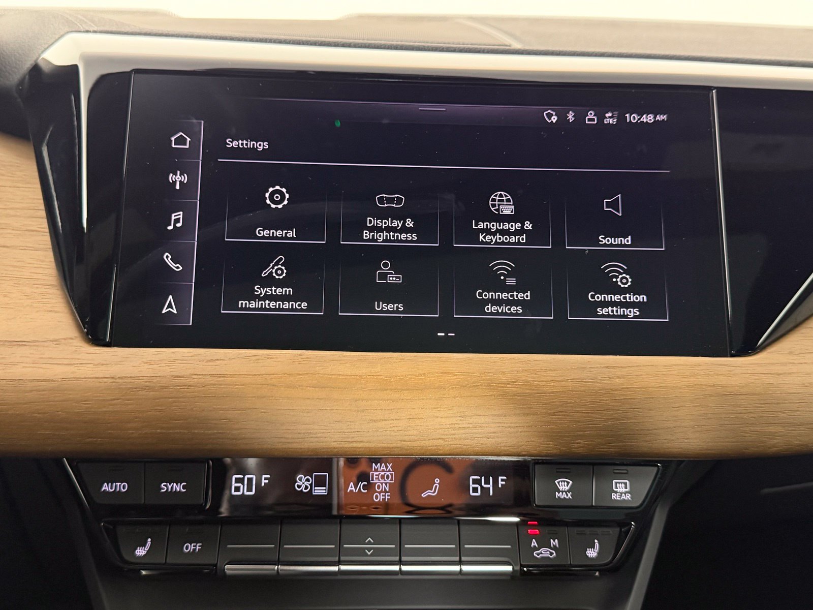 Used 2023 Audi e-tron GT Premium Plus AWD/4WD image 22