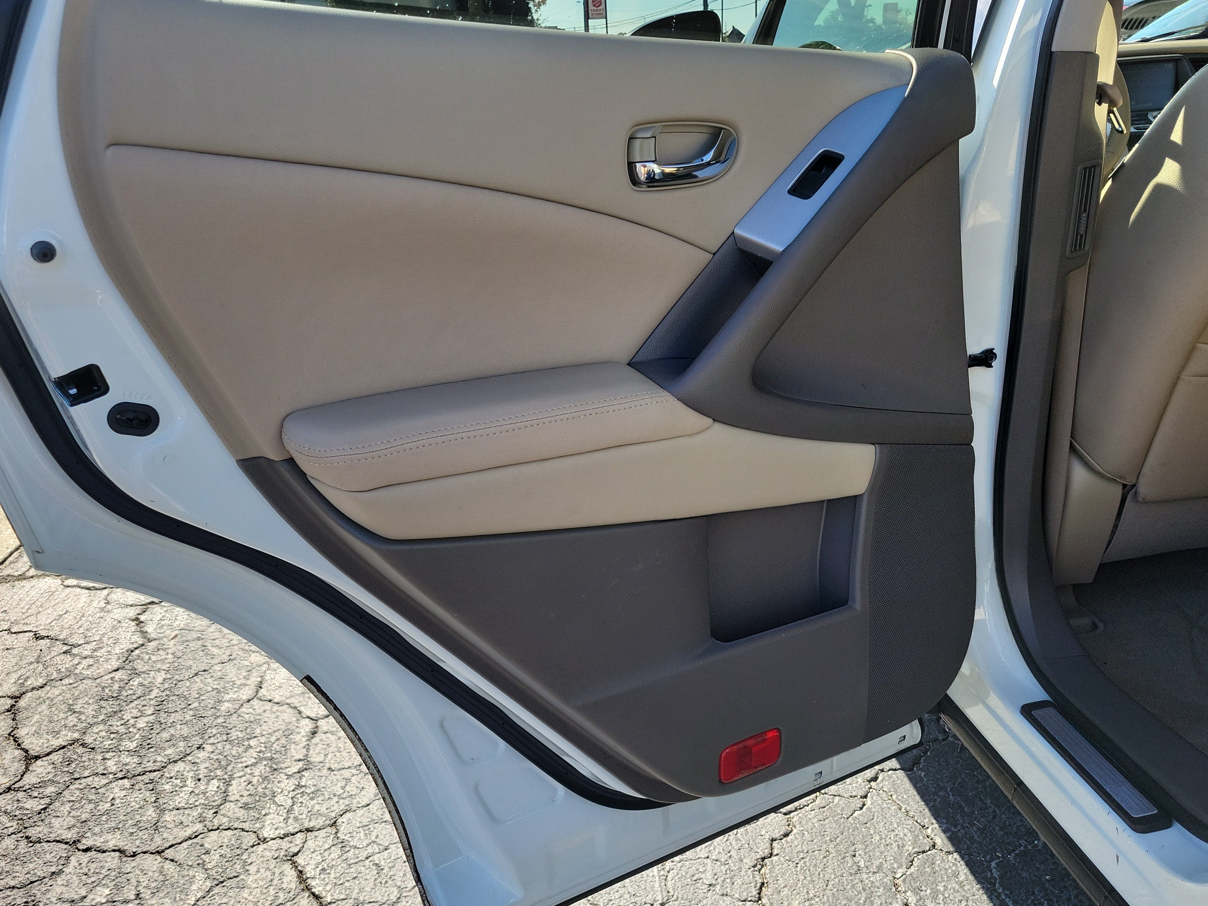 Used 2013 Nissan Murano SV FWD image 11