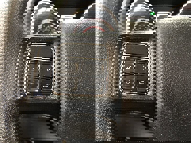 Used 2020 Dodge Journey SE w/ Blacktop Package image 10