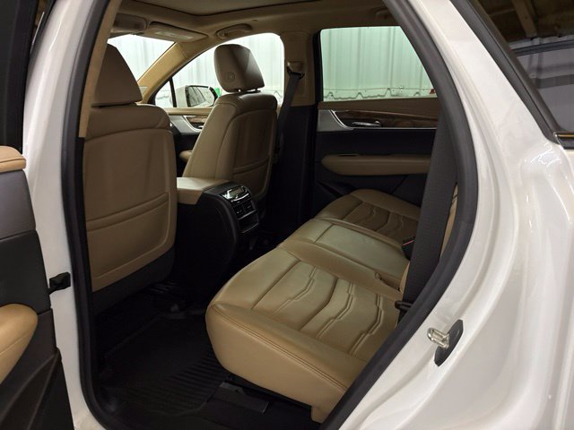 Used 2021 Cadillac XT5 Sportv w/ Platinum Package AWD/4WD image 22