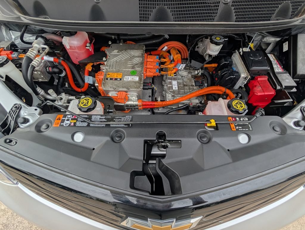 Certified 2020 Chevrolet Bolt Premier w/ Infotainment Package FWD image 31