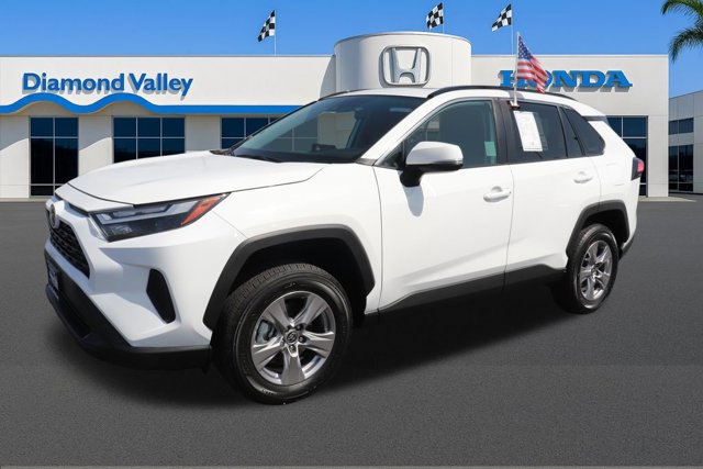 Used 2025 Toyota RAV4 XLE w/ Convenience Package AWD/4WD image 3