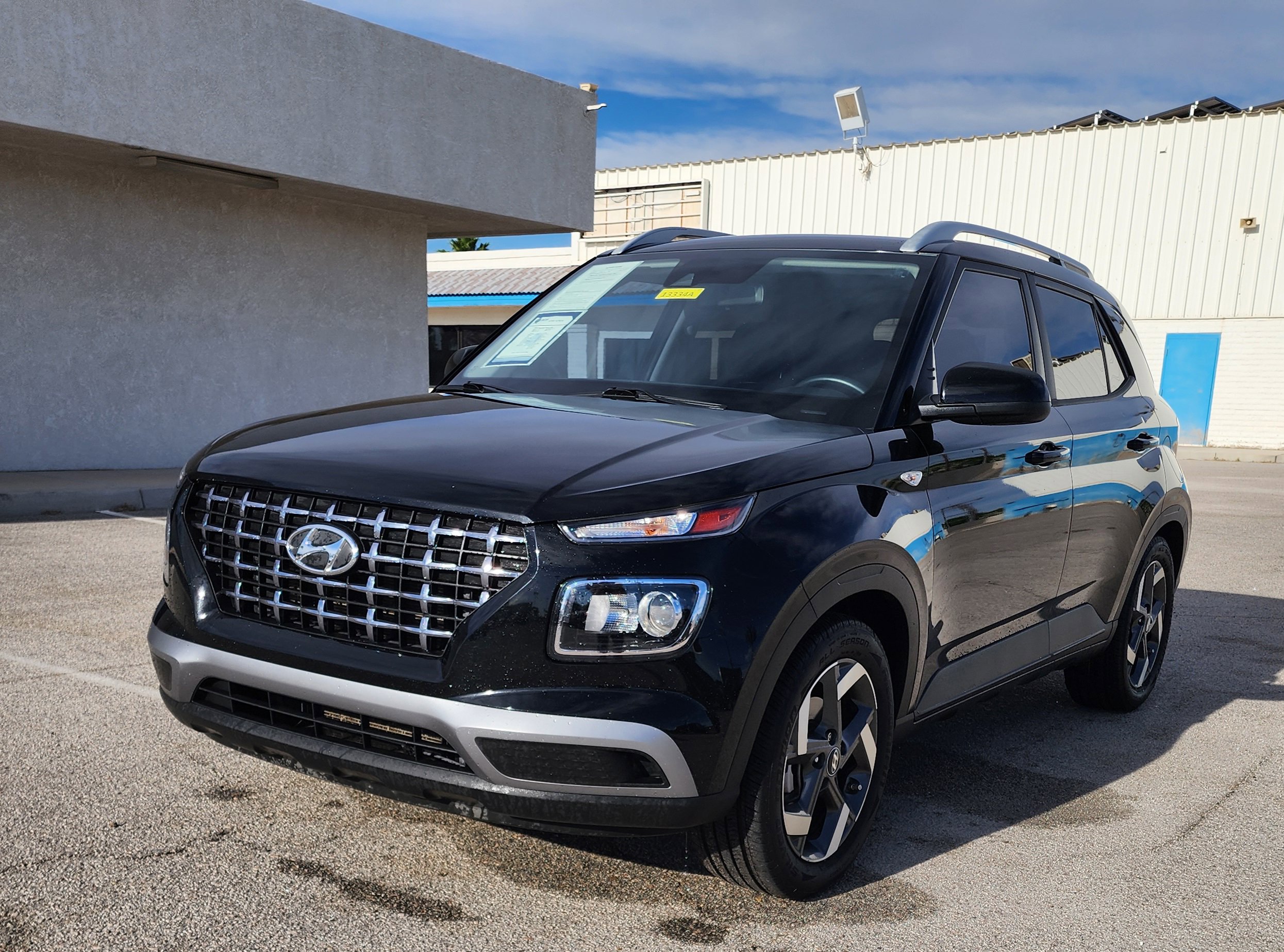 Used 2022 Hyundai Venue SEL w/ Cargo Package