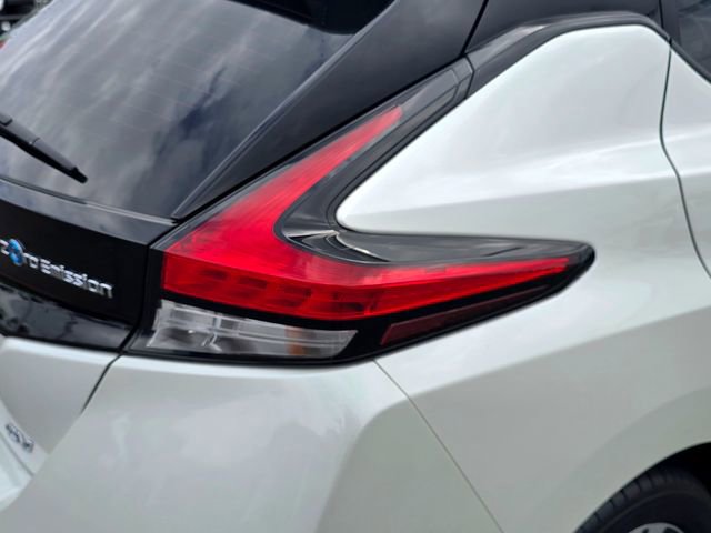 Used 2022 Nissan Leaf SV image 25