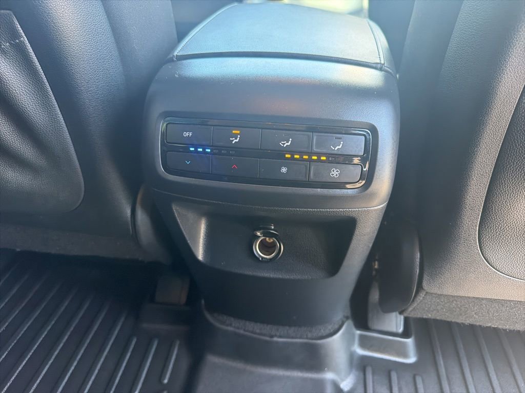 Used 2022 Hyundai Palisade SE AWD/4WD image 44