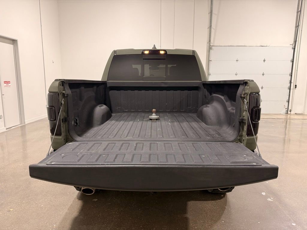 Used 2019 RAM 1500 Laramie image 9