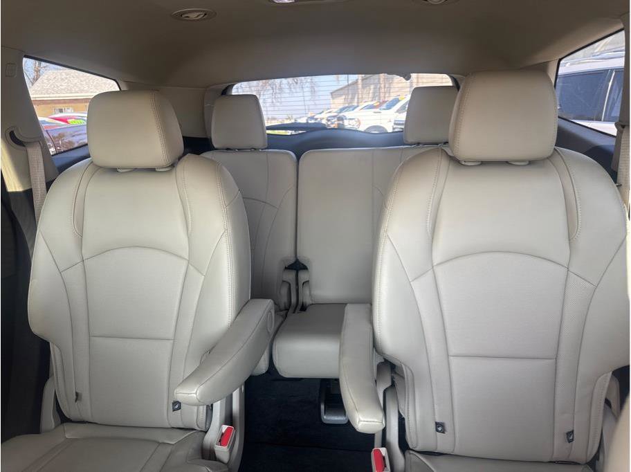 Used 2020 Buick Enclave Essence w/ LPO, Cargo Package FWD image 14