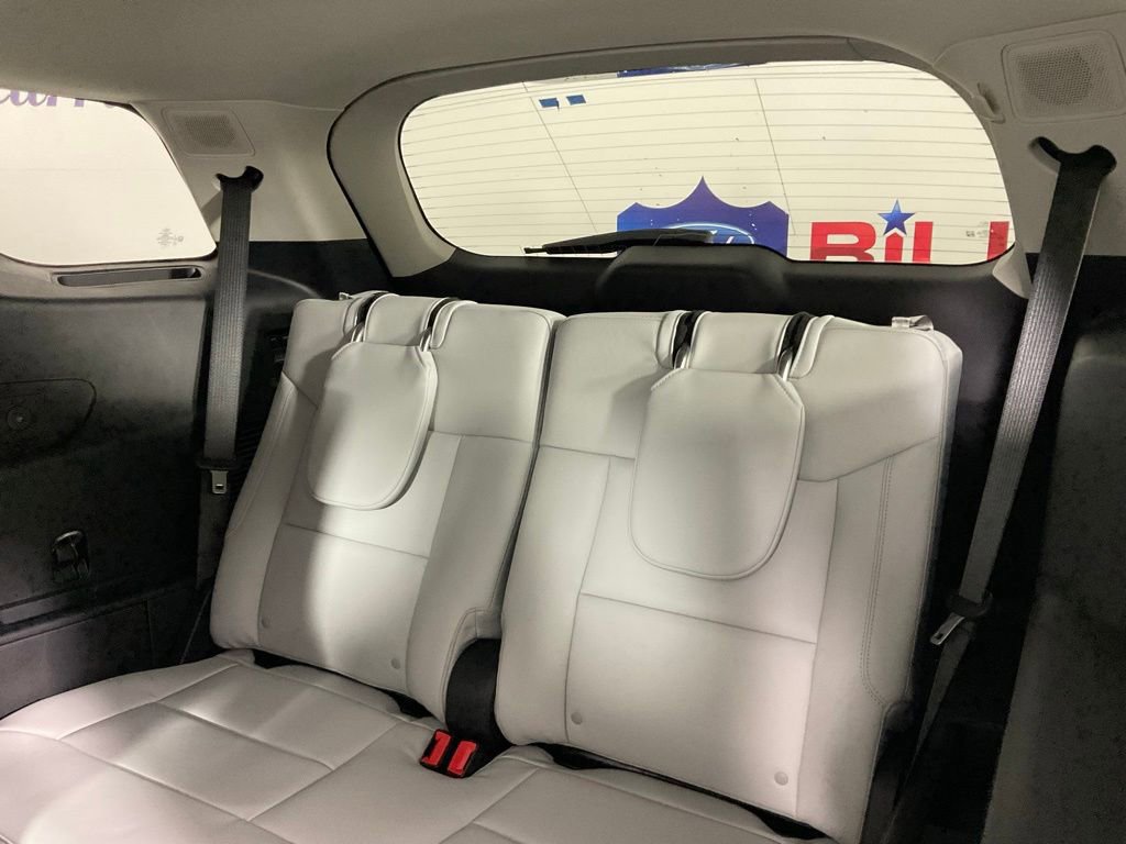 New 2026 Ford Explorer Platinum w/ LUX Leather Package AWD/4WD image 17