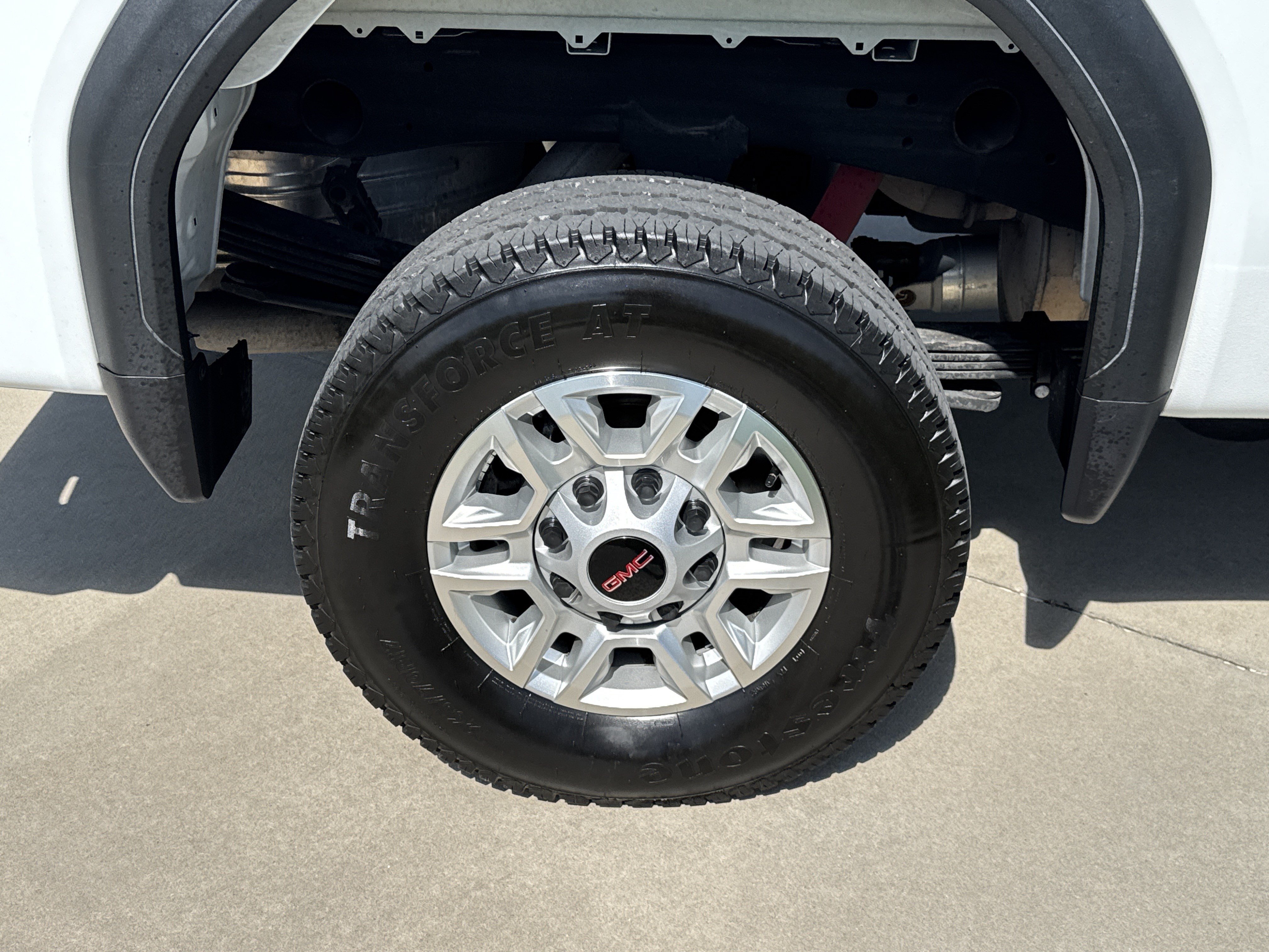 Used 2024 GMC Sierra 2500 Pro w/ 1SA Pro Safety Plus Package AWD/4WD image 11
