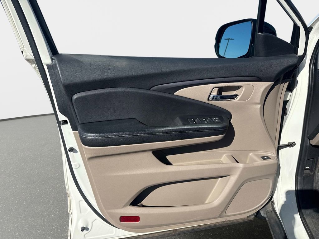 Used 2019 Honda Ridgeline RTL-T image 17