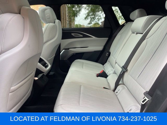 Certified 2024 Cadillac Lyriq Luxury AWD/4WD image 25