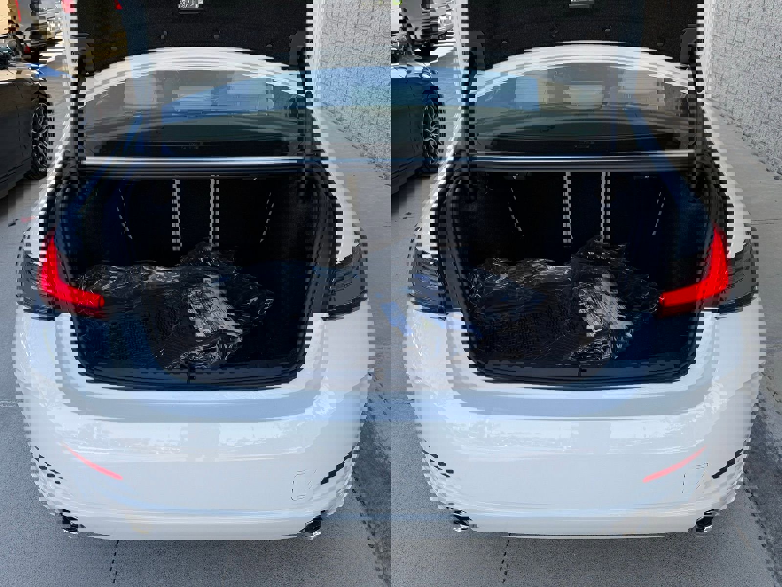 New 2026 BMW 330i Sedan w/ Driving Assistance Package image 15