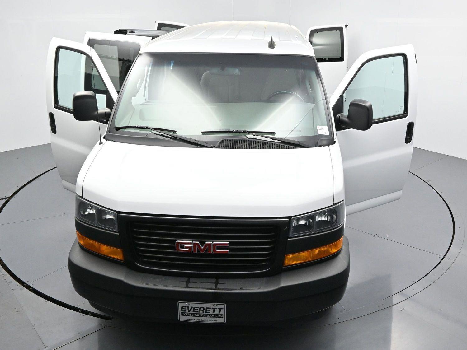 Used 2023 GMC Savana 3500 LS image 37