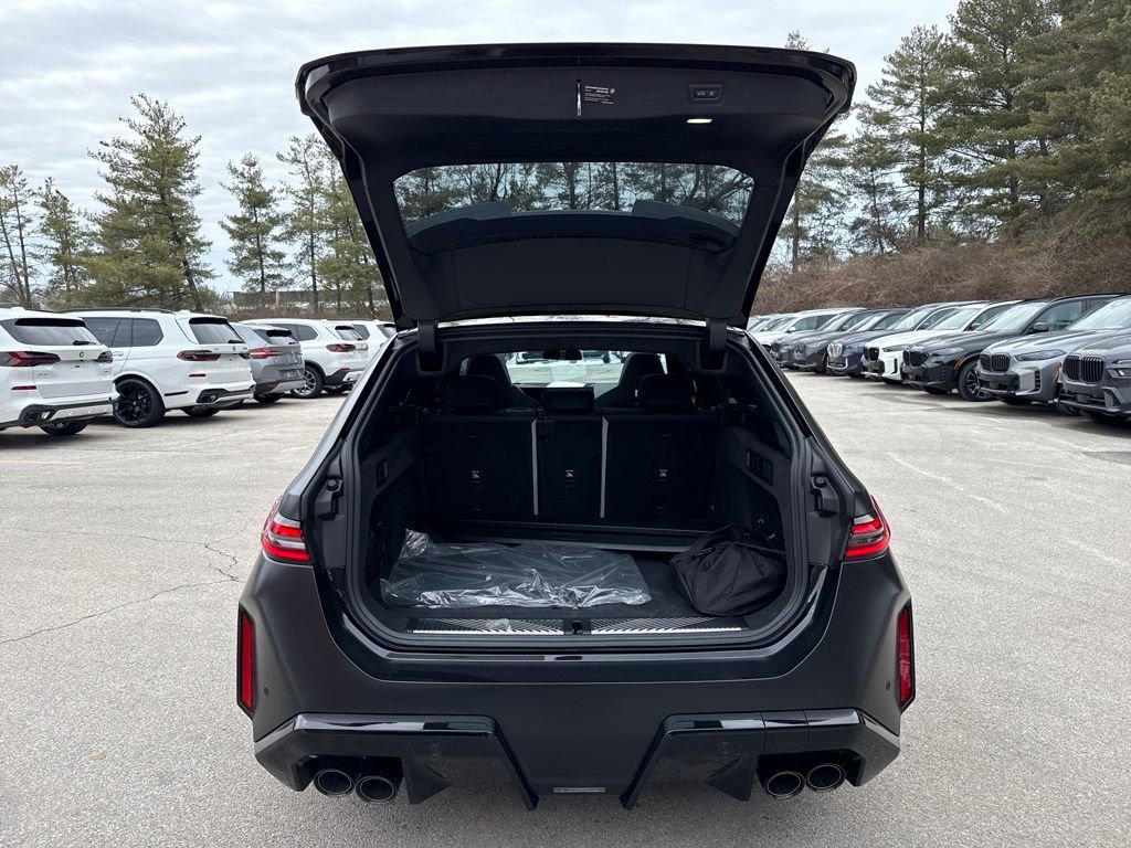 New 2026 BMW M5 Touring image 26