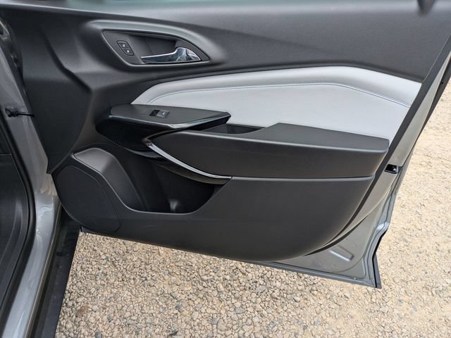 New 2026 Chevrolet Trax LT w/ Driver Confidence Package FWD image 31