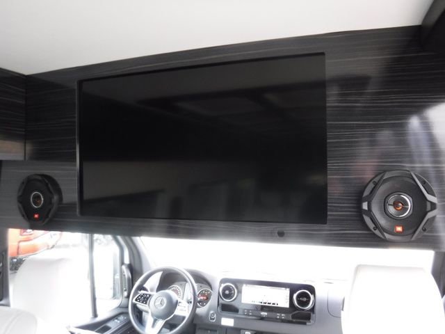 Used 2023 Mercedes-Benz Sprinter 3500 w/ Parking Package image 23
