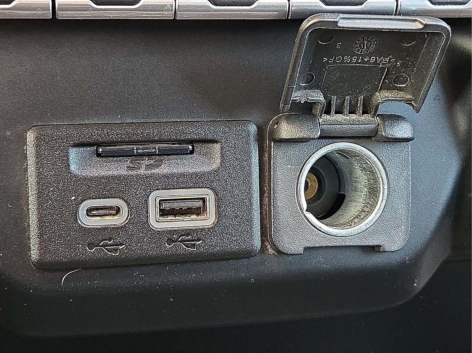 Used 2020 Chevrolet Silverado 3500 LTZ image 19