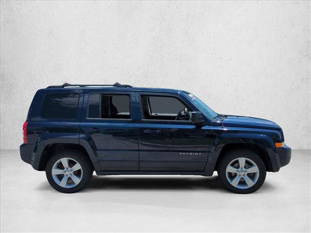 Used 2014 Jeep Patriot Latitude FWD image 4