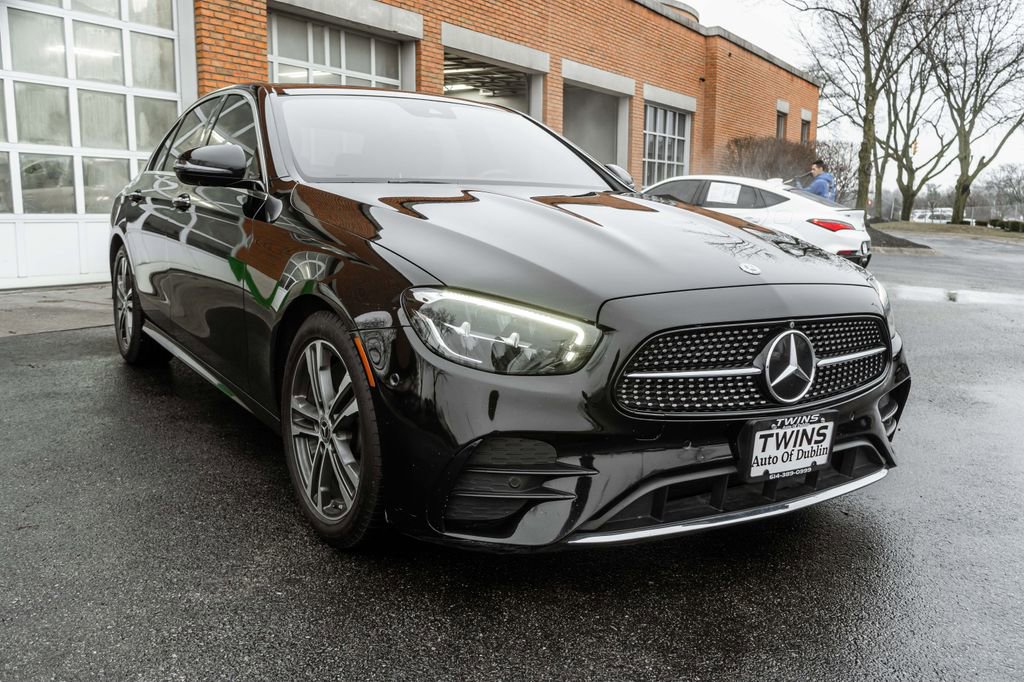 Used 2021 Mercedes-Benz E 350 4MATIC Sedan image 5