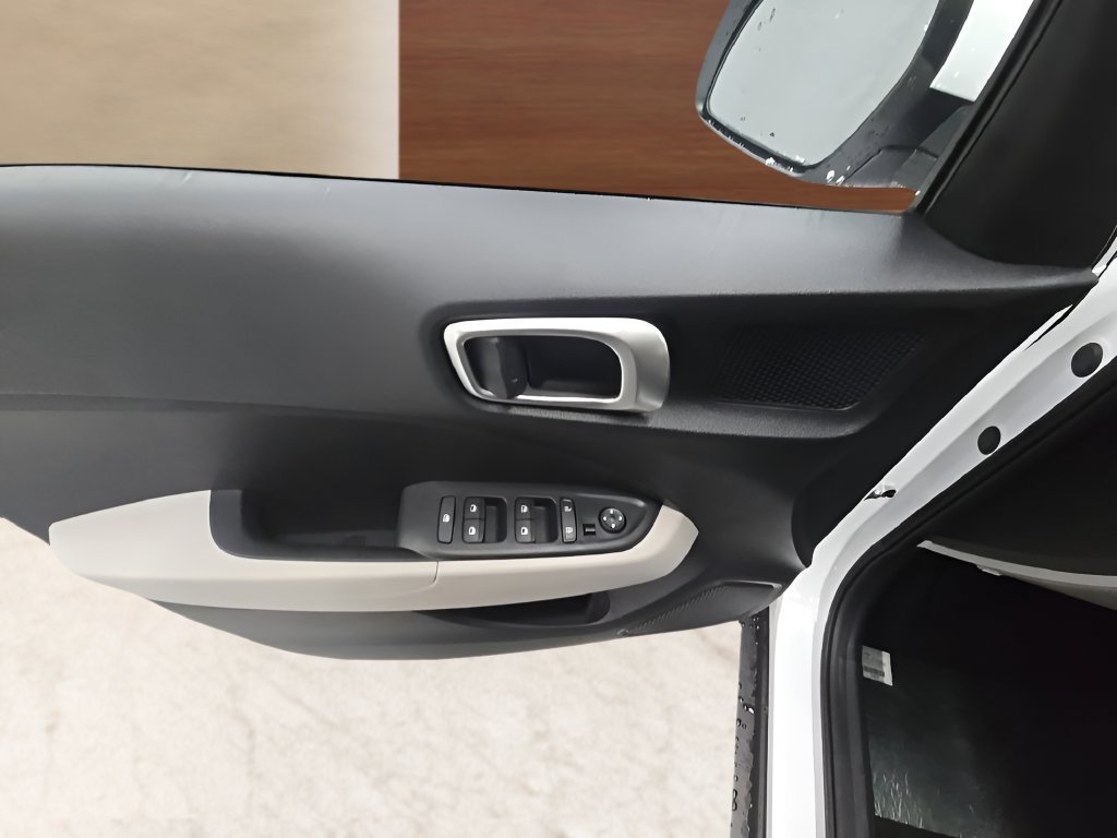New 2026 Hyundai Venue SEL FWD image 11