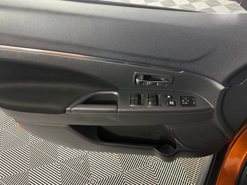 Used 2025 Mitsubishi Outlander Sport LE image 25