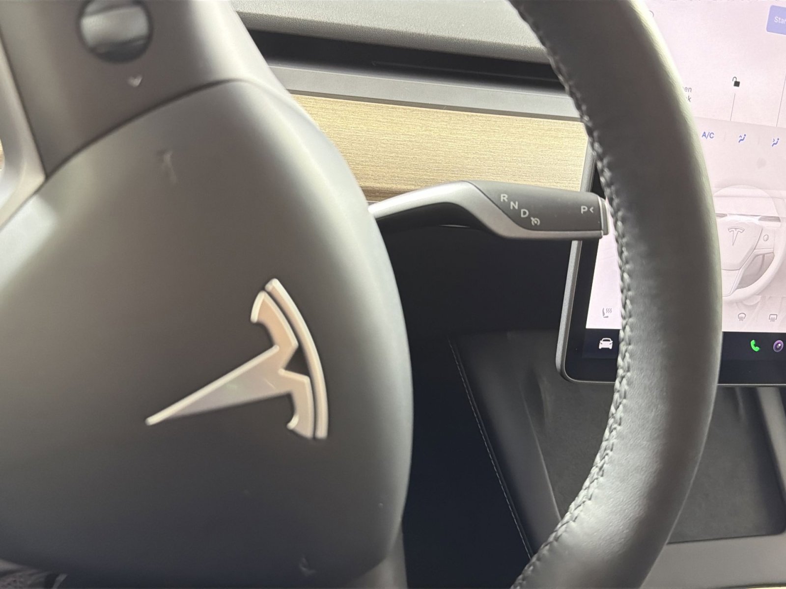 Used 2024 Tesla Model Y Long Range image 22