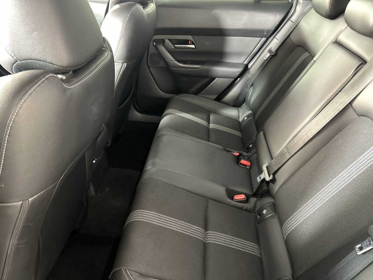 Used 2025 MAZDA CX-50 AWD 2.5 S w/ Premium Package image 24