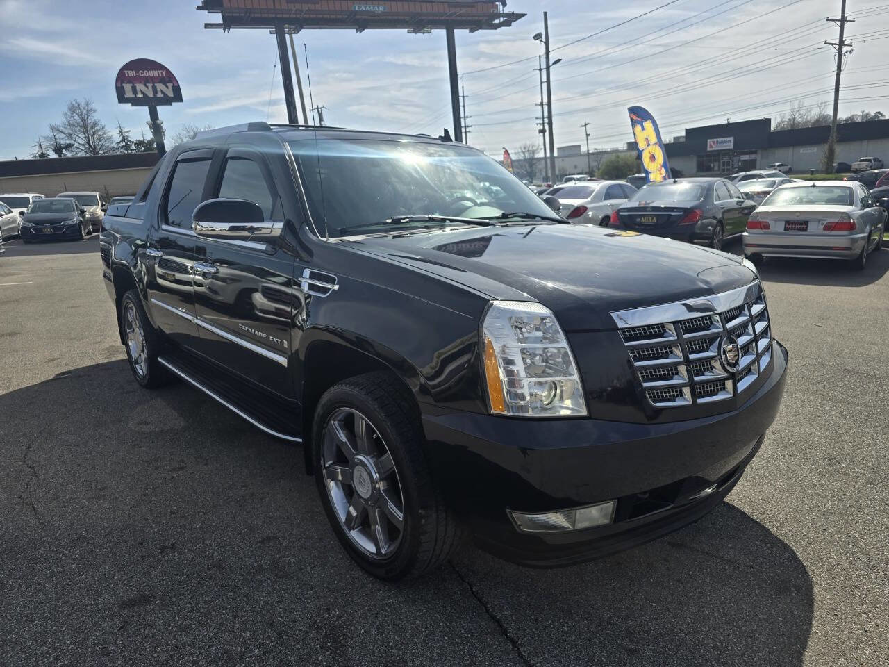 Used 2008 Cadillac Escalade EXT image 4