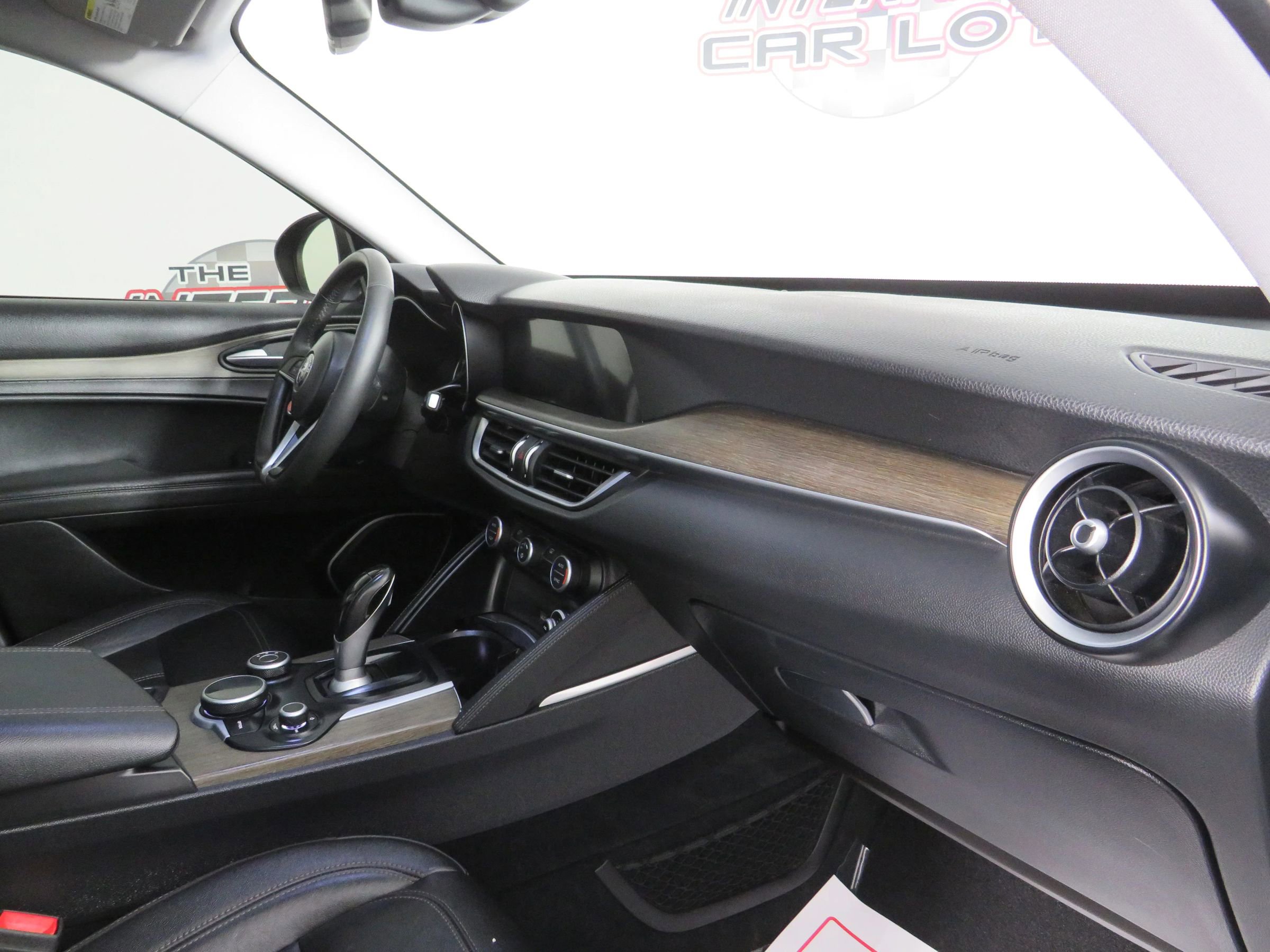 Used 2018 Alfa Romeo Stelvio Ti image 12