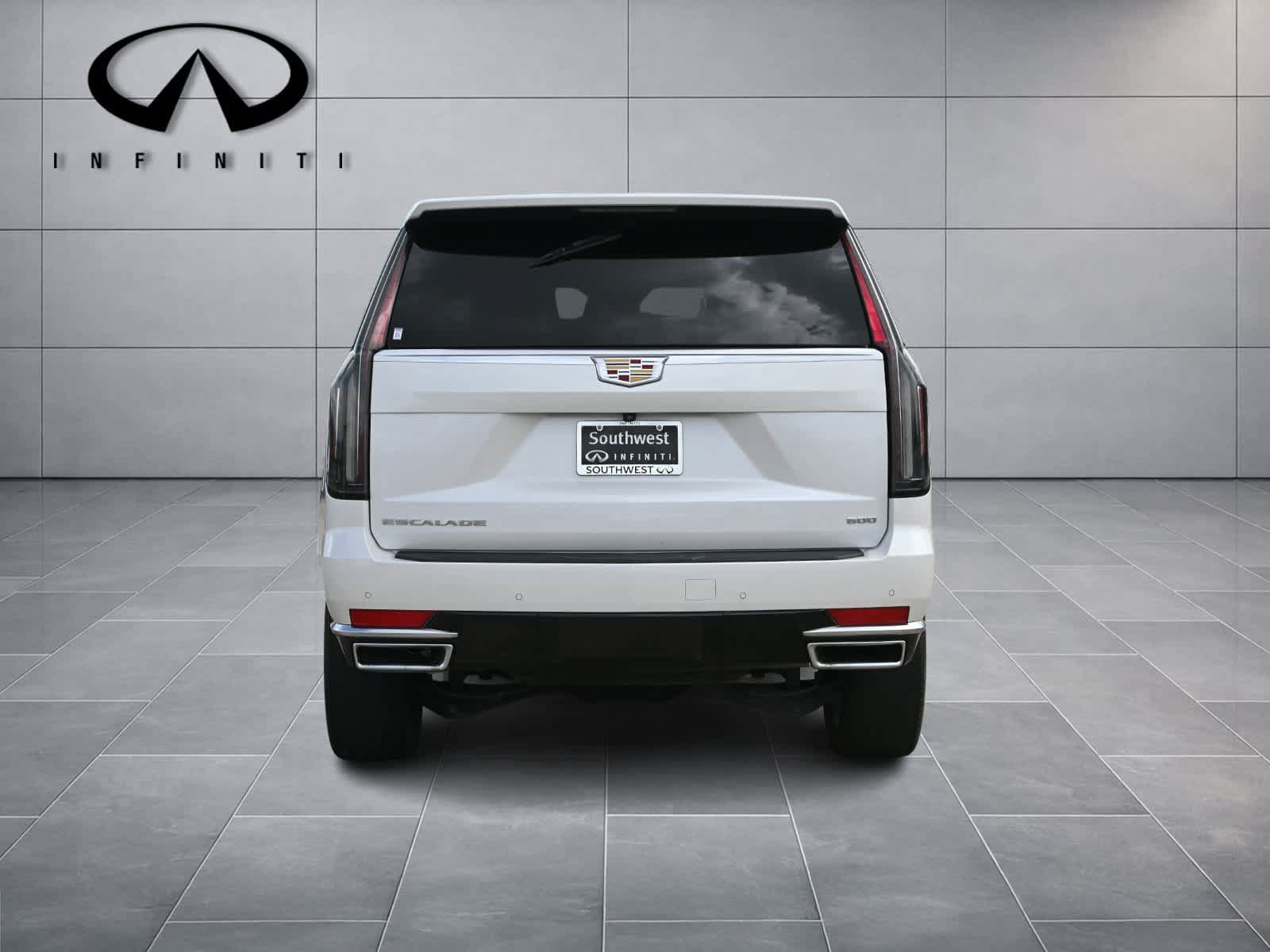 Used 2024 Cadillac Escalade Luxury RWD image 6