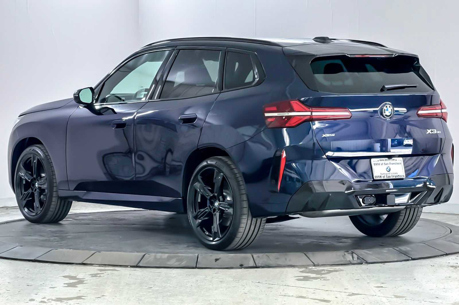 Used 2026 BMW X3 xDrive30 w/ M Sport Package image 6