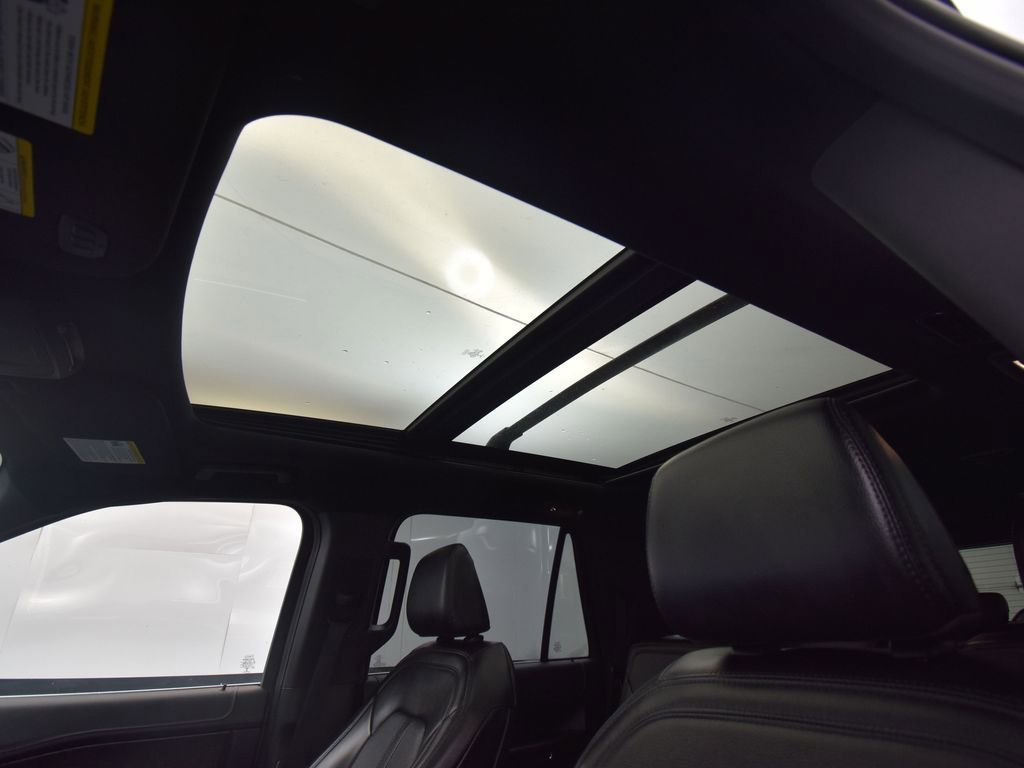 Used 2021 Ford Expedition Max Limited image 11