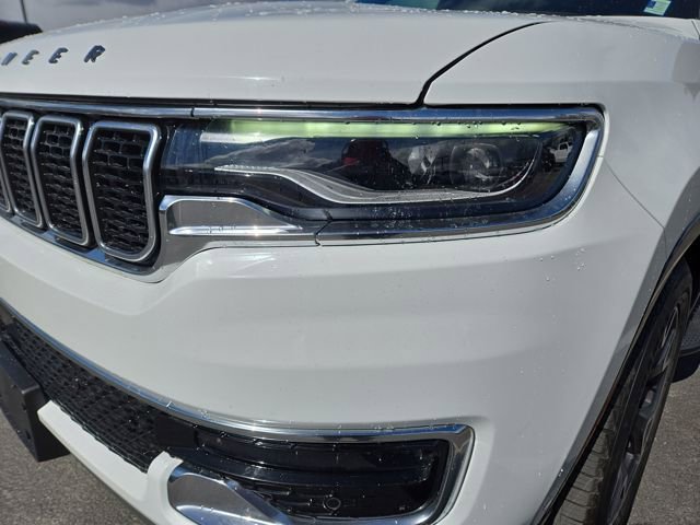 Used 2024 Jeep Wagoneer L Series III w/ Flexible Seating Group image 6