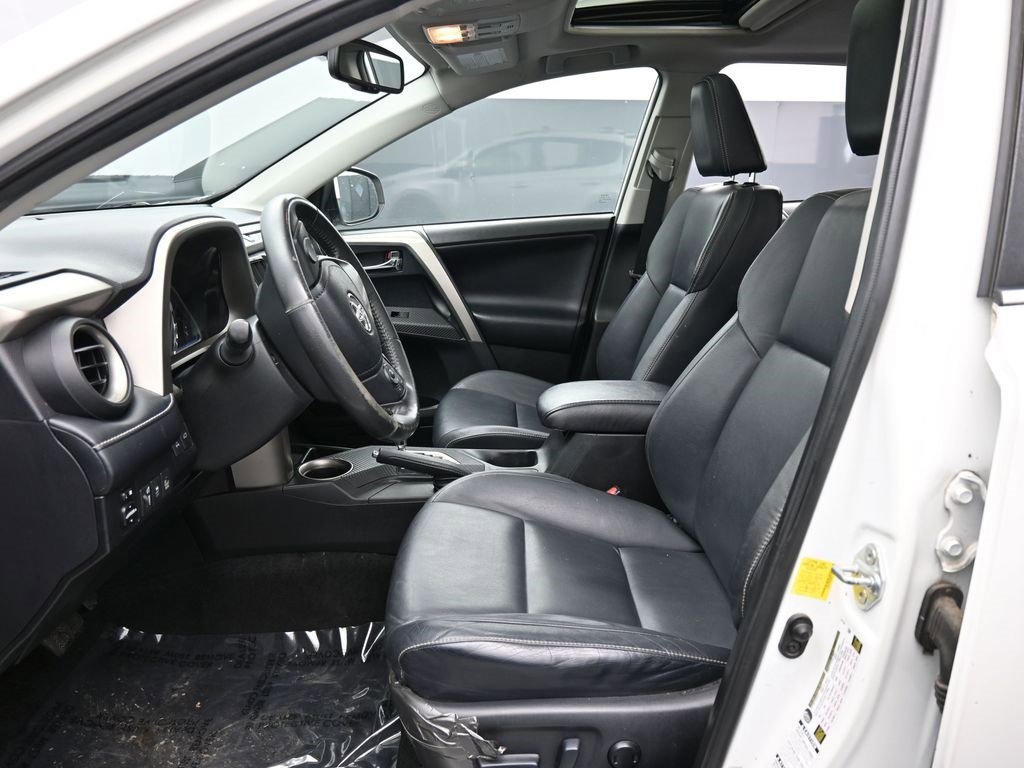 Used 2013 Toyota RAV4 Limited image 34