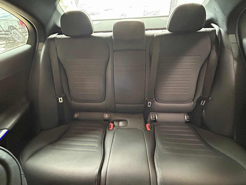 Used 2025 Mercedes-Benz C 300 4MATIC Sedan image 14