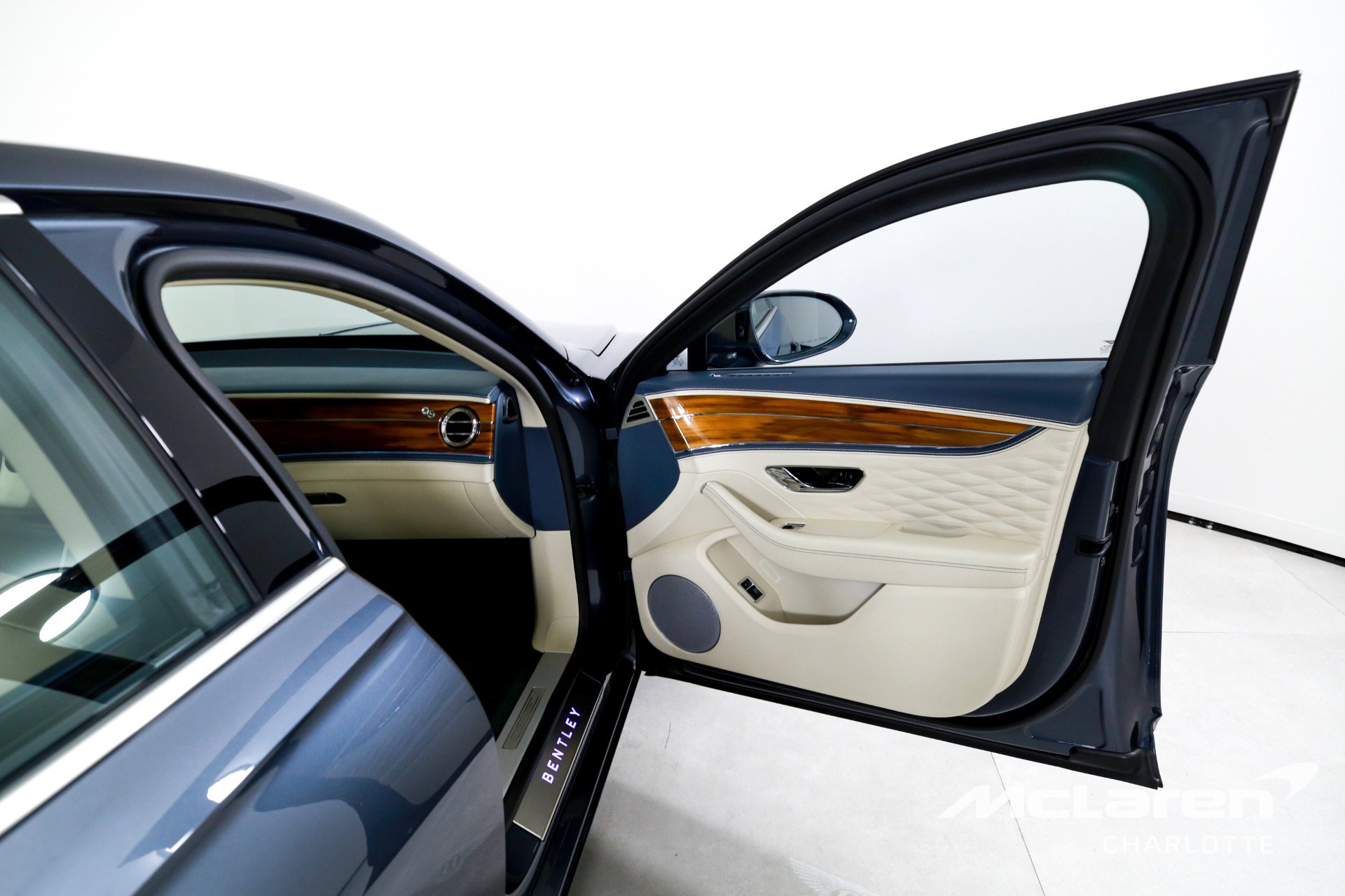 Used 2021 Bentley Flying Spur W12 w/ First Edition Specification image 26