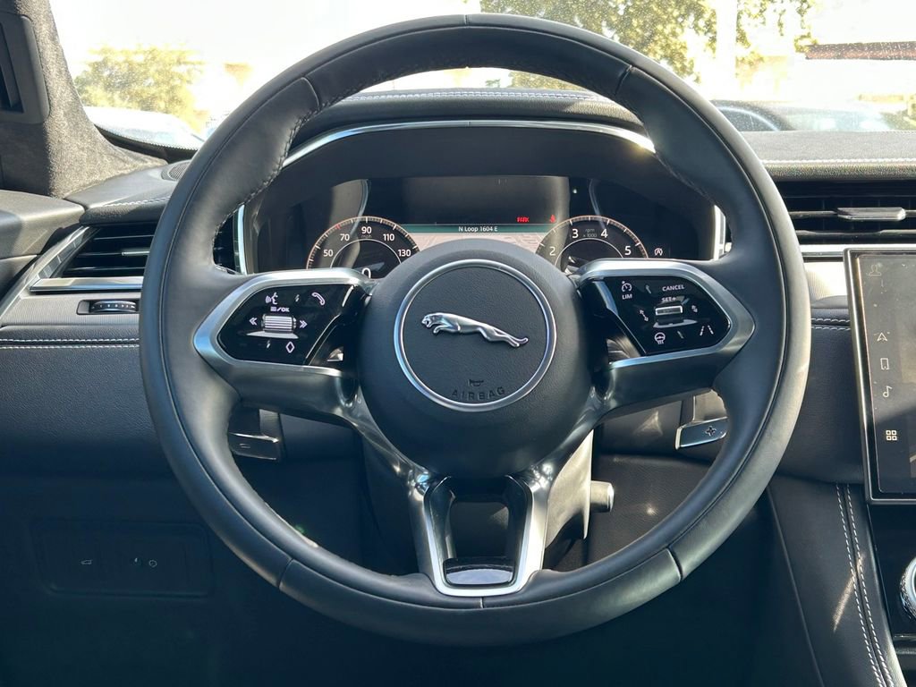 Used 2024 Jaguar F-PACE R-Dynamic S image 44