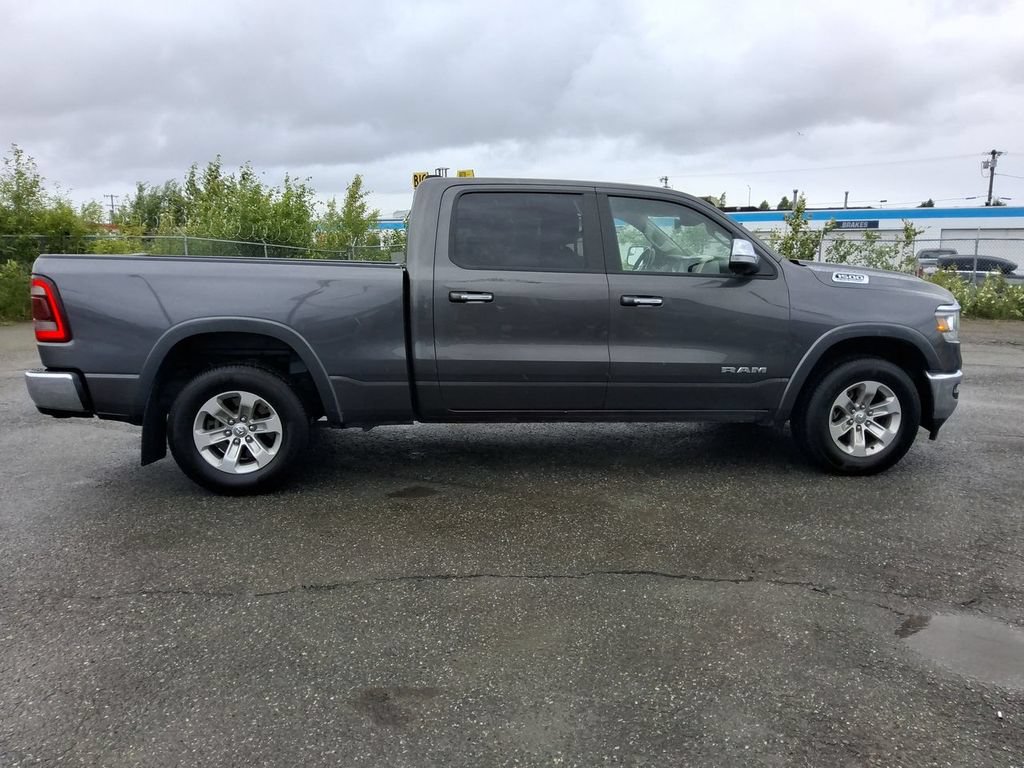 Used 2022 RAM 1500 Laramie AWD/4WD image 9