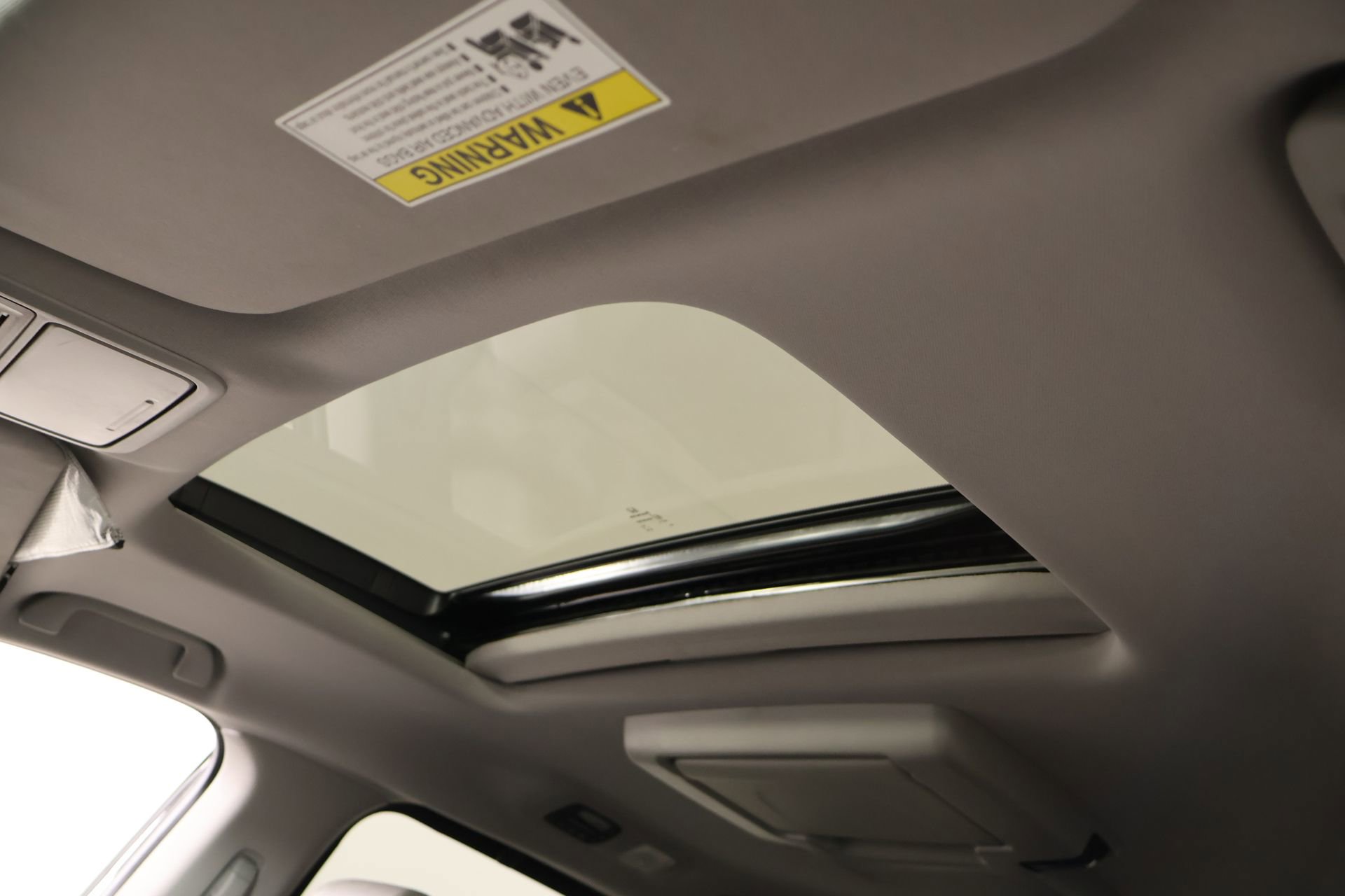 Used 2020 Honda Odyssey Elite image 17