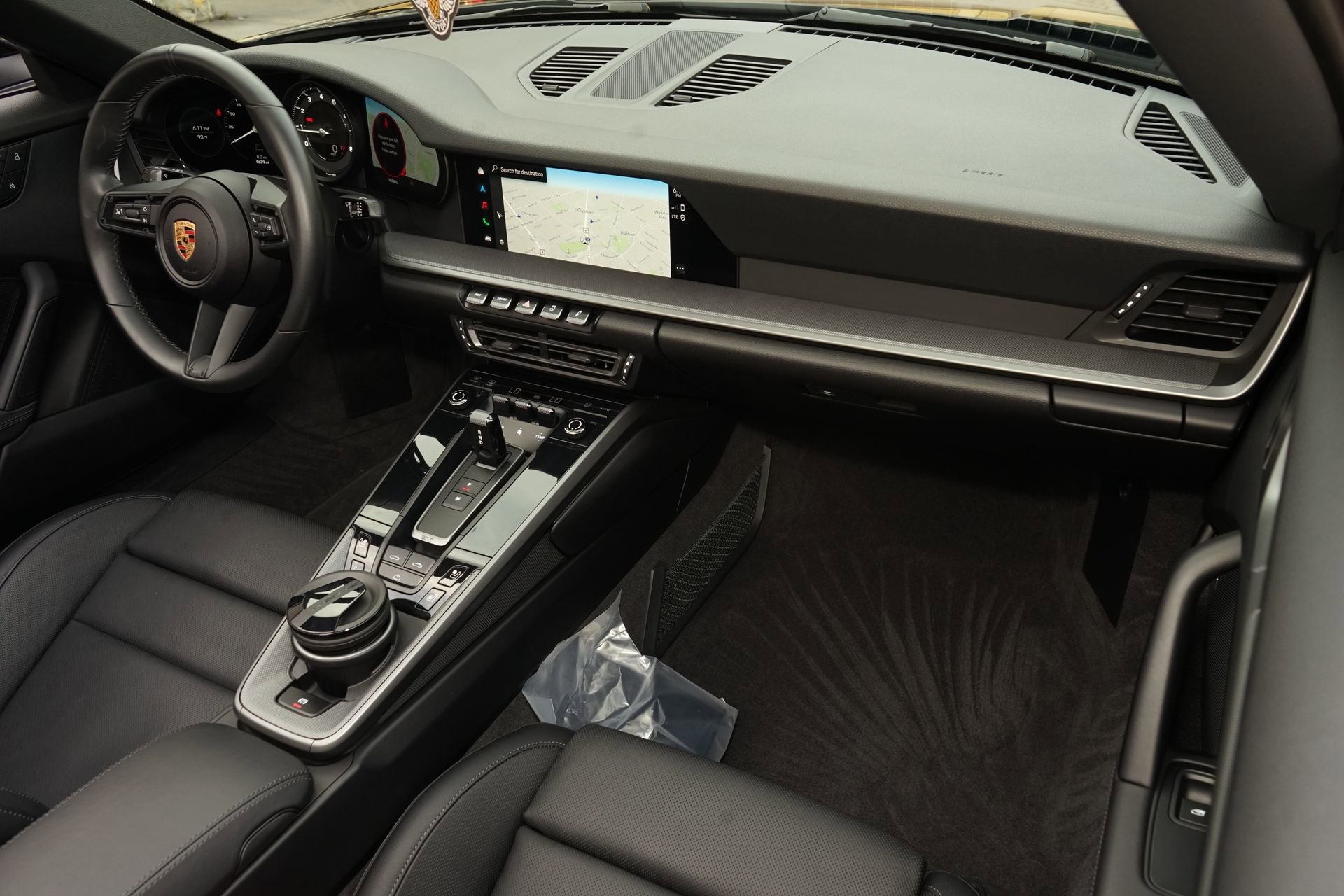 Used 2024 Porsche 911 Carrera image 12