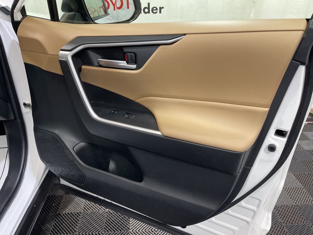 Used 2023 Toyota RAV4 XLE image 11