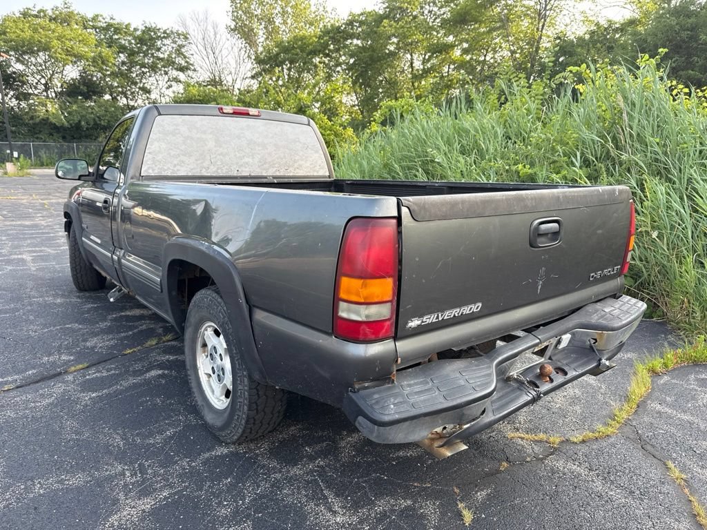 Used 2000 Chevrolet Silverado 1500 LS RWD image 3