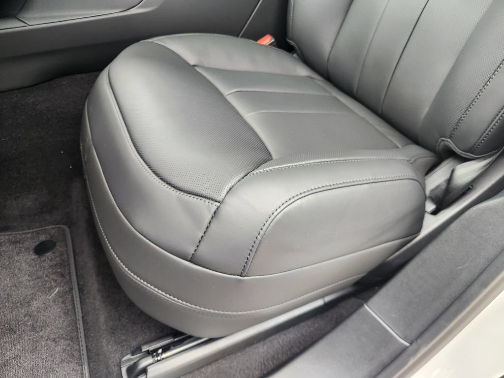 New 2026 Land Rover Range Rover Sport SE AWD/4WD image 16