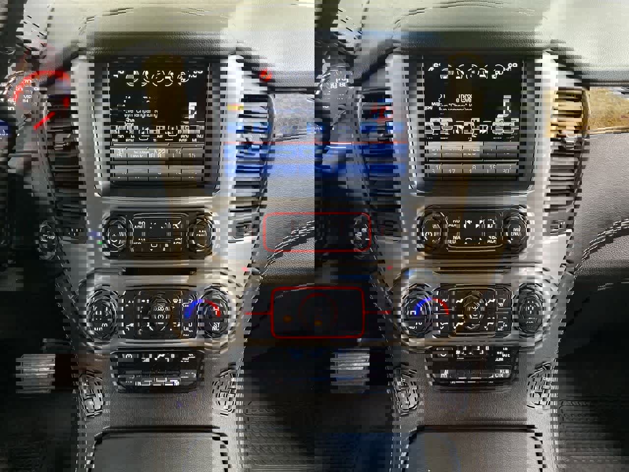 Used 2016 GMC Yukon Denali w/ Open Road Package image 23