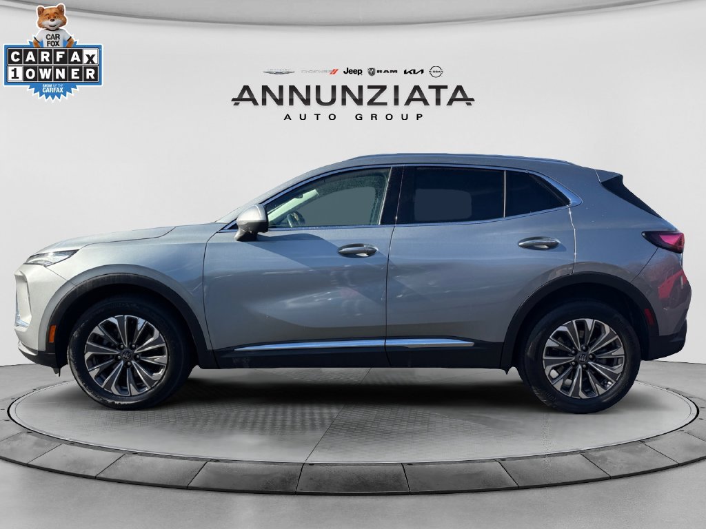 Used 2024 Buick Envision Preferred AWD/4WD image 2