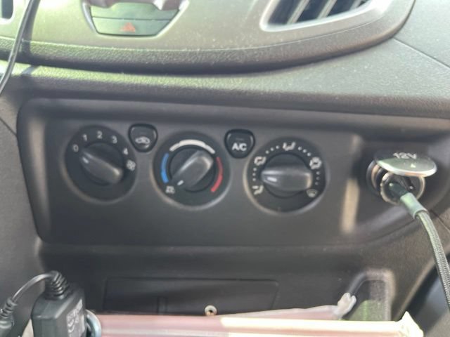 Used 2015 Ford Transit 150 XLT RWD image 19