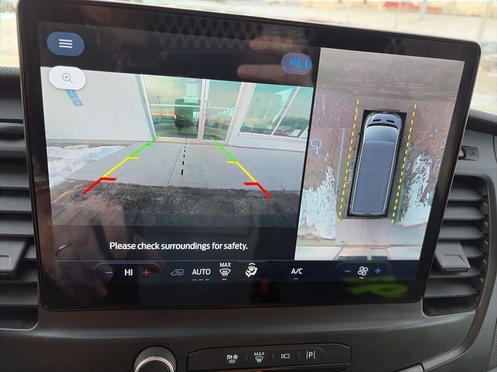 Used 2022 Ford Transit 250 Low Roof AWD image 16