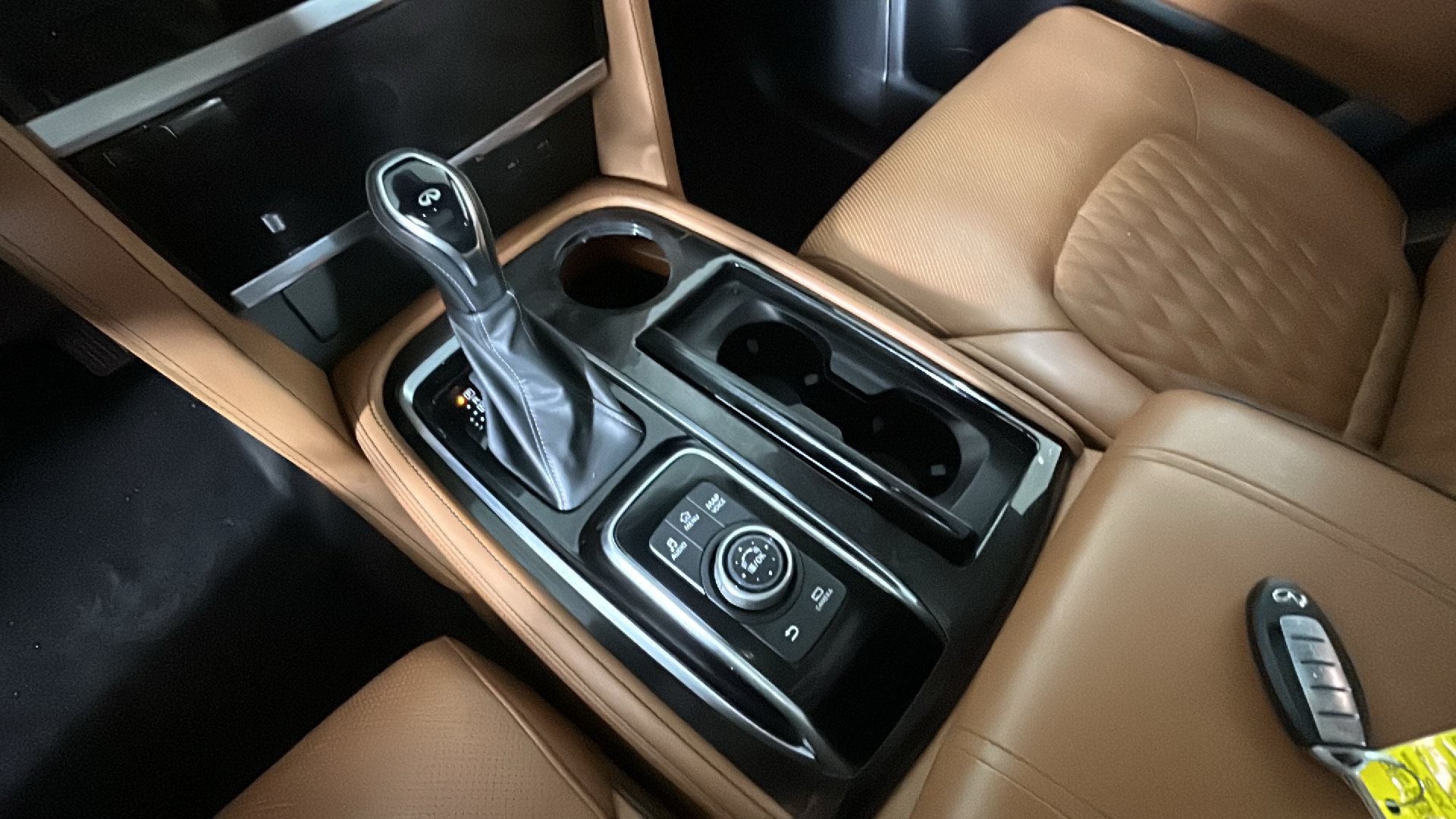 Used 2023 INFINITI QX80 Sensory w/ Cargo Package AWD/4WD image 25