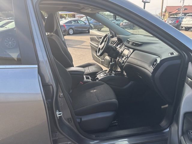 Used 2019 Nissan Rogue SV w/ Sun & Sound Touring Package AWD/4WD image 14