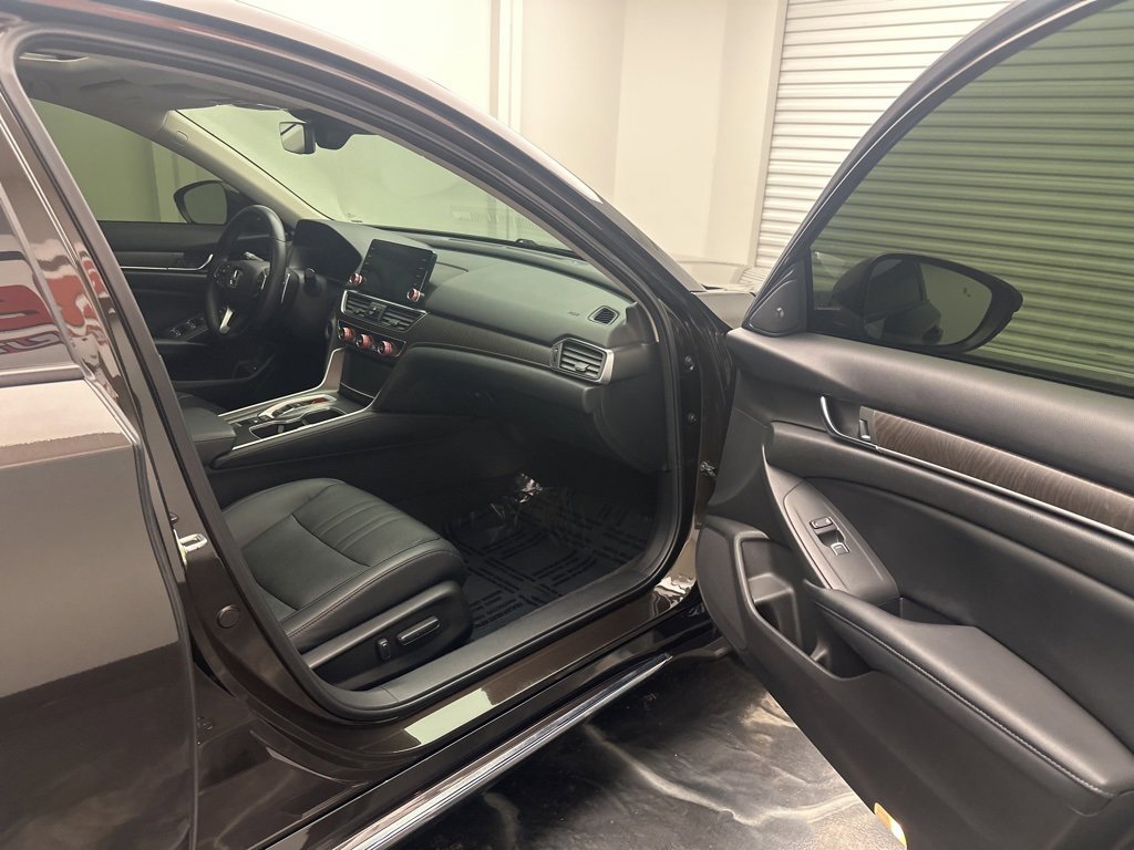Used 2018 Honda Accord EX-L image 8